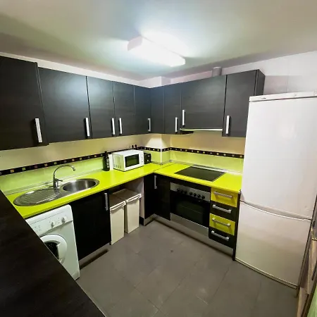 Bonito Apartamento En El Centro De Torremolinos